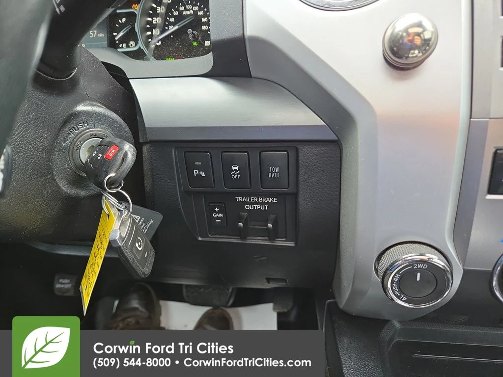 Used 2018 Magnetic Gray Metallic Toyota Platinum image 22