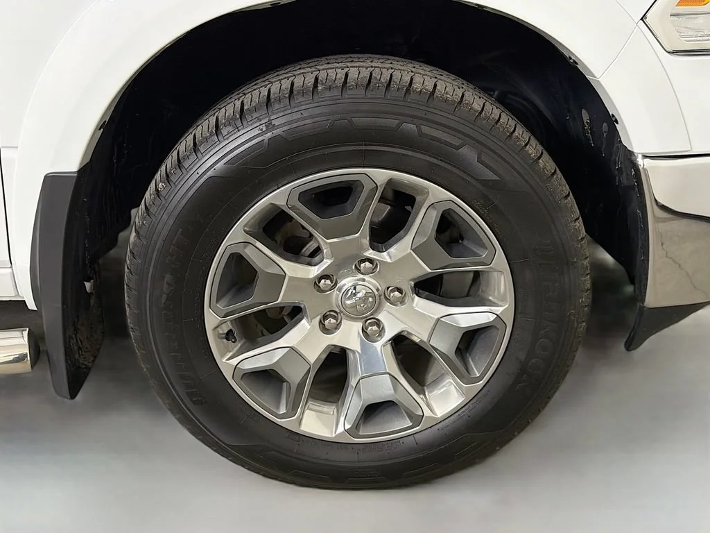 Used 2018  Ram Laramie image 29