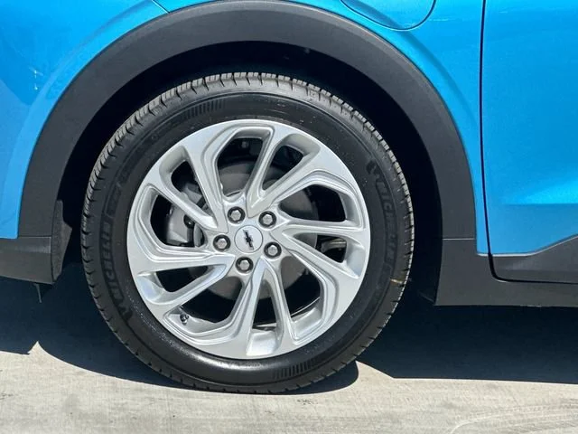 New 2027 Marina Blue Metallic Chevrolet LT image 26