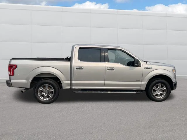 Used 2015 Silver Ford XLT image 7
