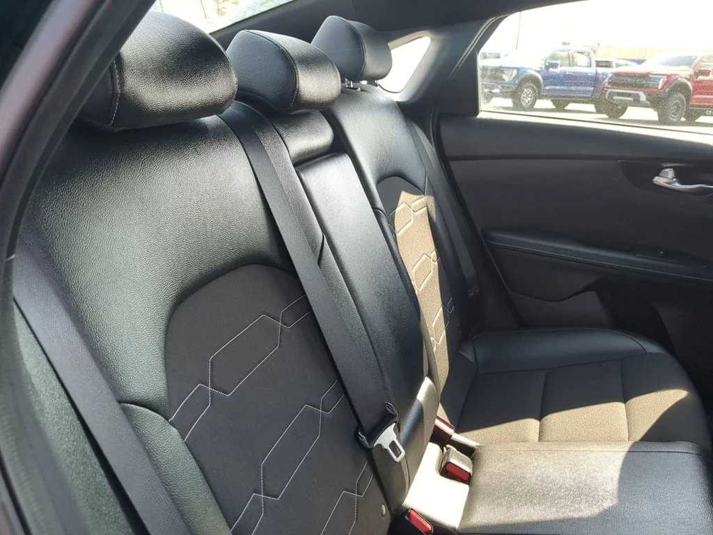 Used 2024 Aurora Black Kia GT-Line image 26
