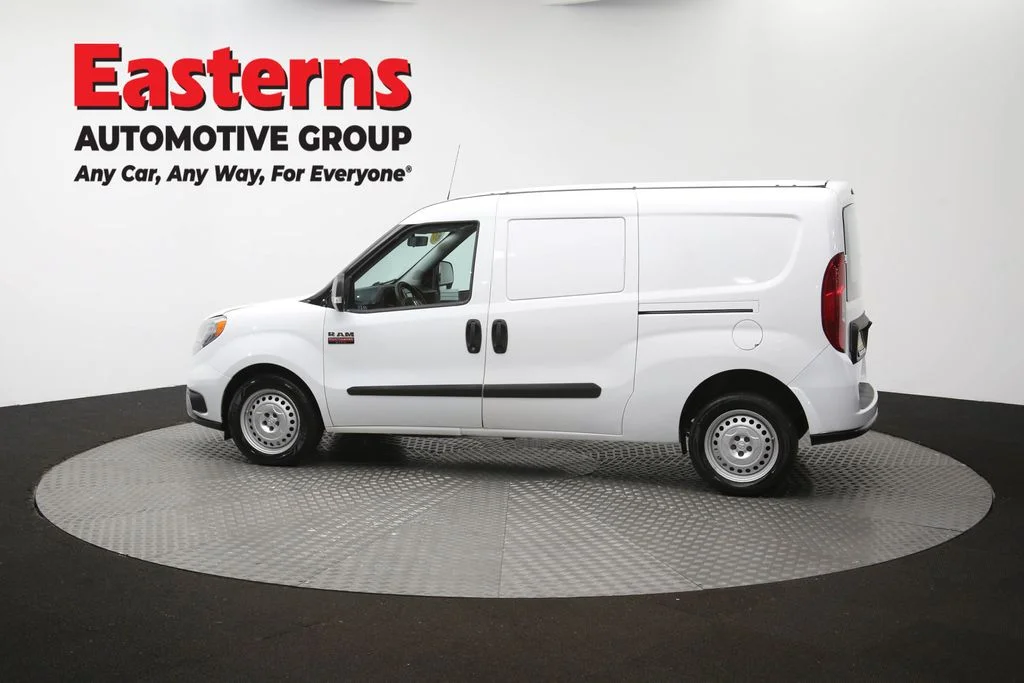 Used 2022 White Ram Base image 58