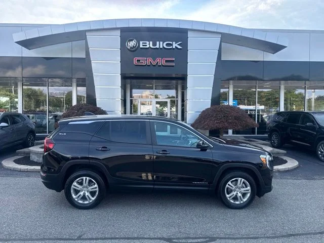 Used 2024 Black GMC SLE image 26