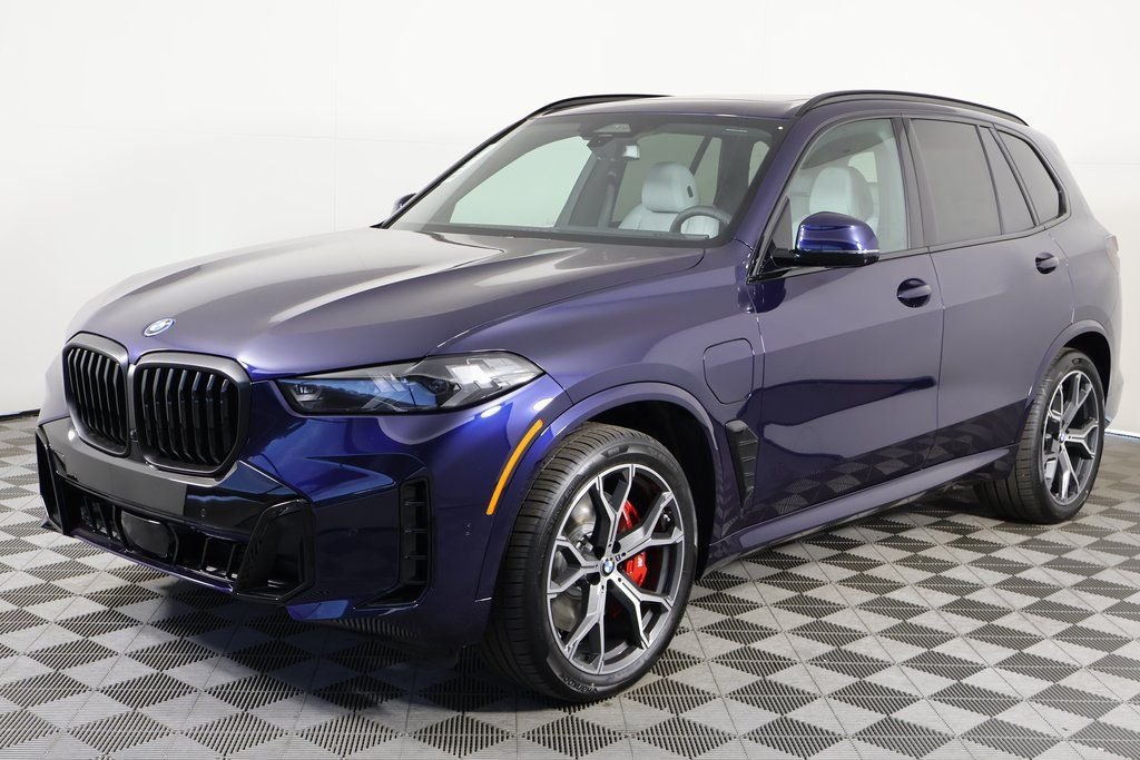 2026 BMW X5 xDrive50e's photo