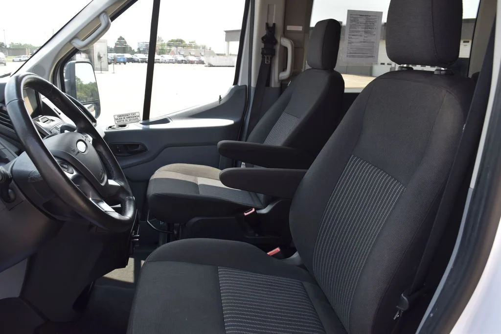 Used 2019 White Ford XLT image 18
