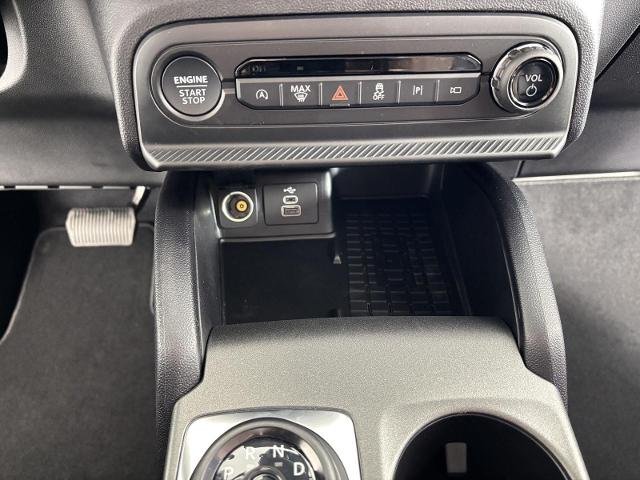 New 2025 Velocity Blue Metallic Ford Outer Banks® image 35