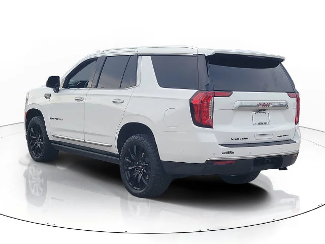 Used 2024 White GMC Denali image 7