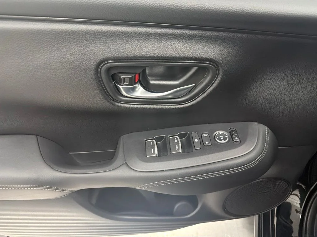 Used 2027  Honda EX-L image 19
