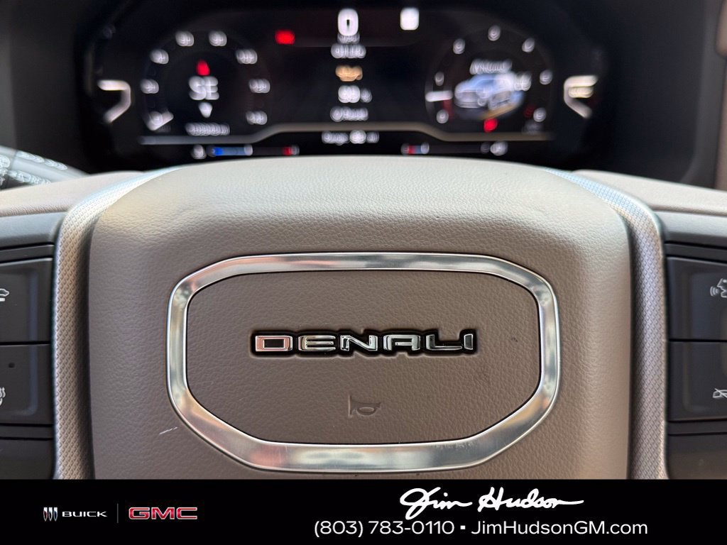 Used 2023 WHITE FROST TRICOAT GMC Denali image 29