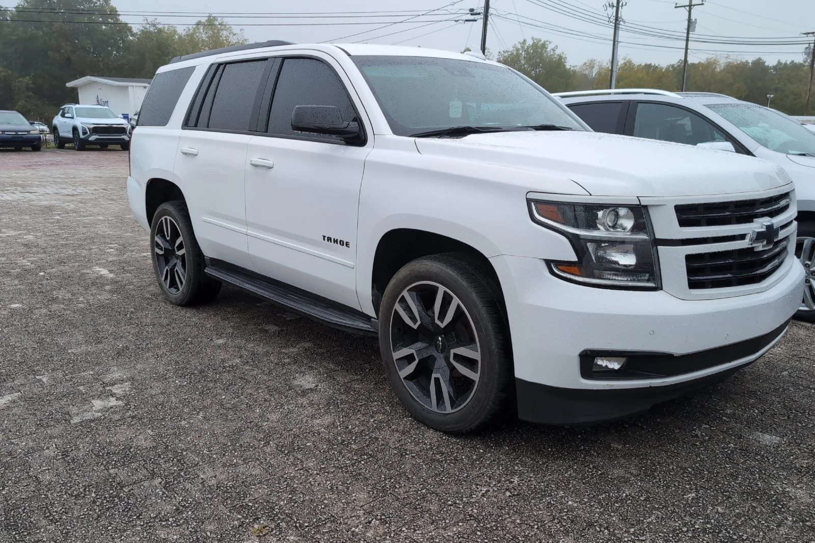 Used 2018 SUMMIT WHITE Chevrolet Premier image 2