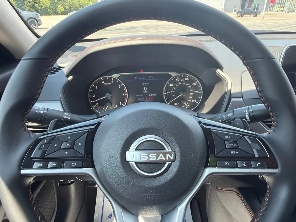 Used 2025 Gray Nissan SR image 17