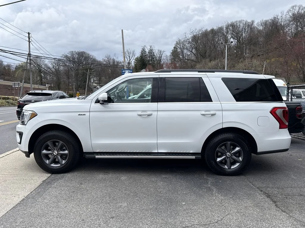 Used 2021 Oxford White Ford XLT image 4