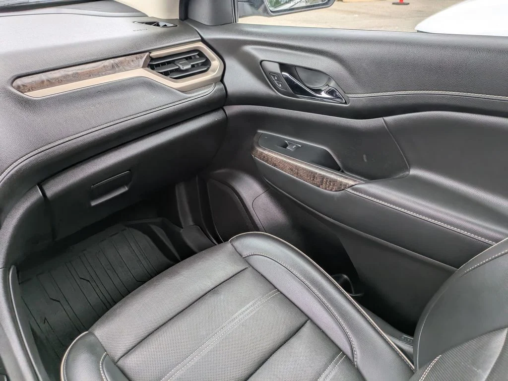 Used 2023  GMC Denali image 20