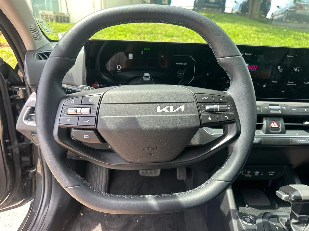 Used 2025 Interstellar Gray Kia EX image 41