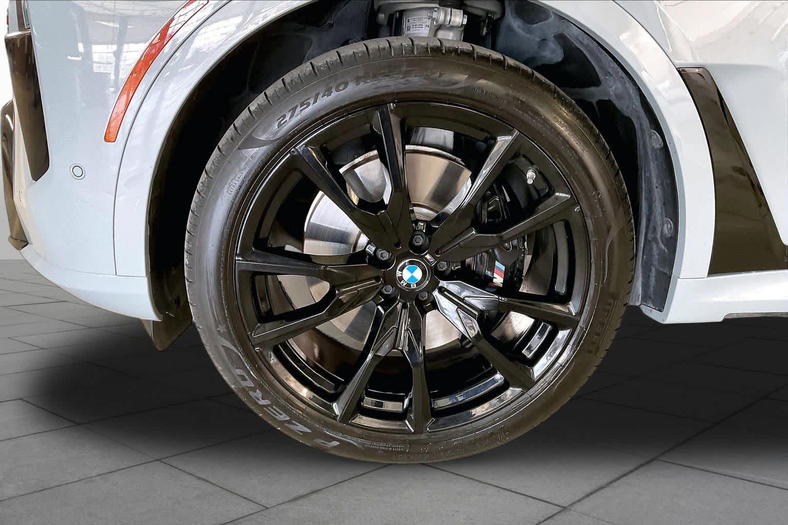 Used 2024 Brooklyn Grey Metallic BMW xDrive40i image 10