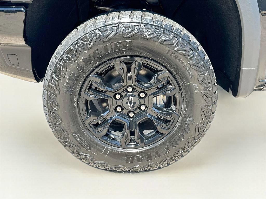 2026 Chevrolet Silverado 1500 ZR2 - Photo 34