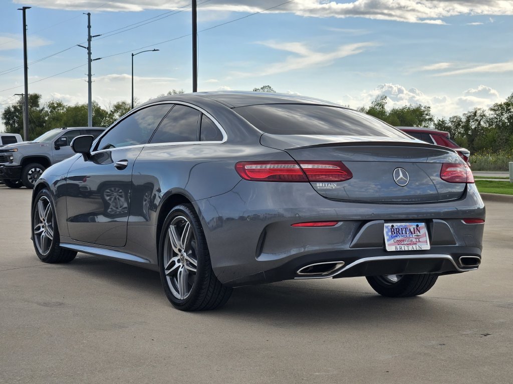 Used 2018 Gray Mercedes-Benz E 400 image 4