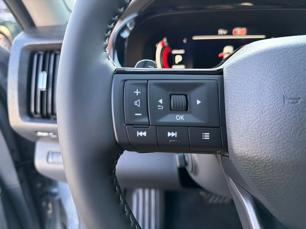 New 2026 Boulder Gray Pearl Nissan Platinum image 22