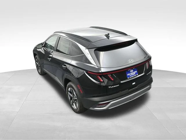 Used 2025 Gray Hyundai SEL Convenience image 28