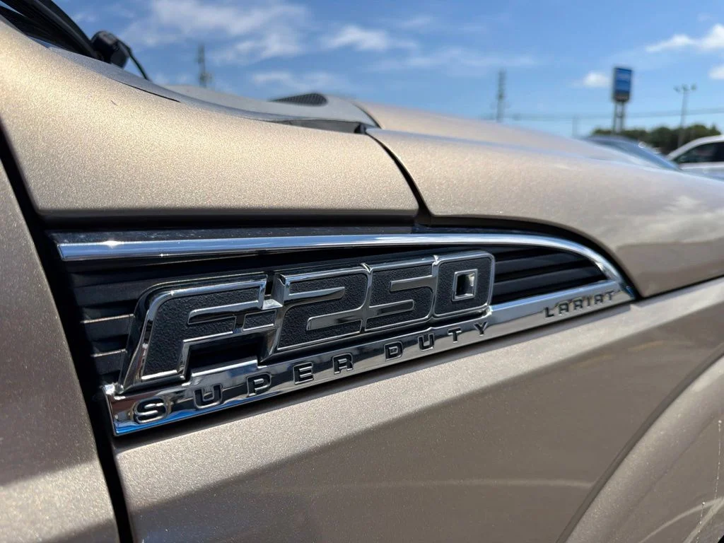 Used 2012  Ford Lariat image 9
