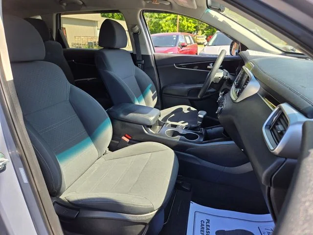 Used 2020 Silver Kia LX image 22