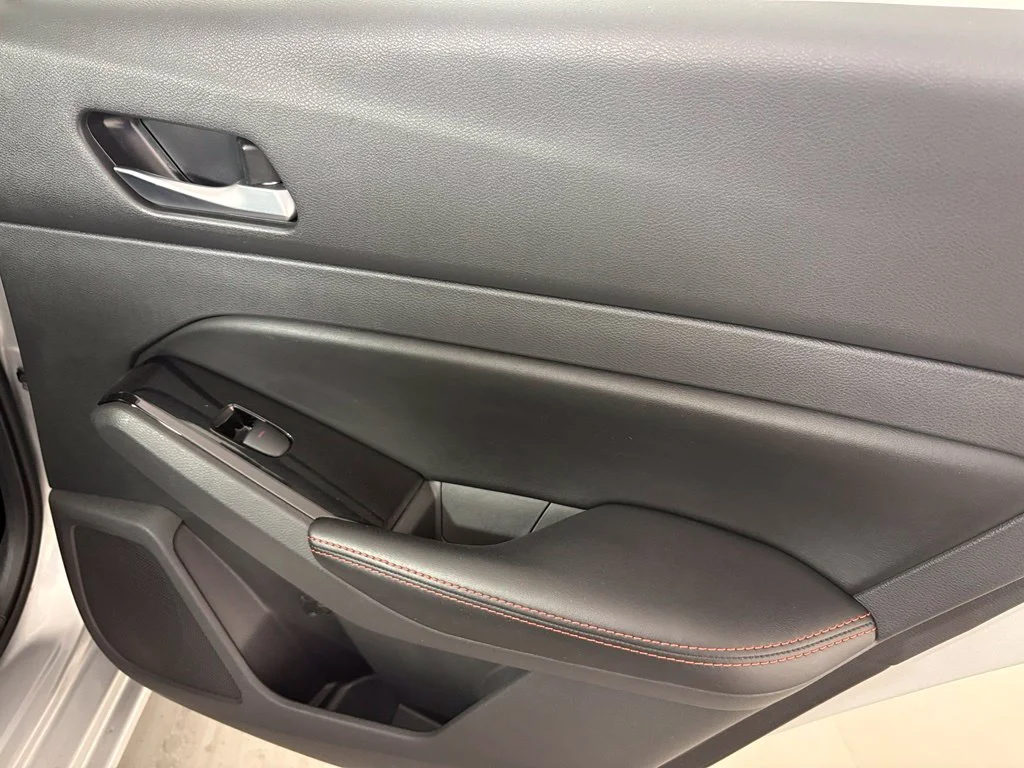 Used 2024 Silver Nissan 2.5 SR image 35