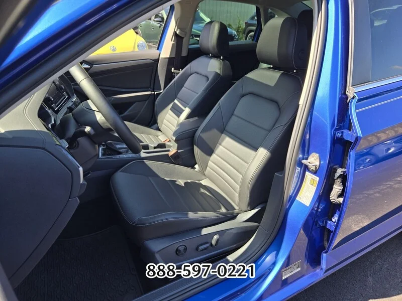 Used 2024 Rising Blue Metallic Volkswagen 1.5T SE image 9