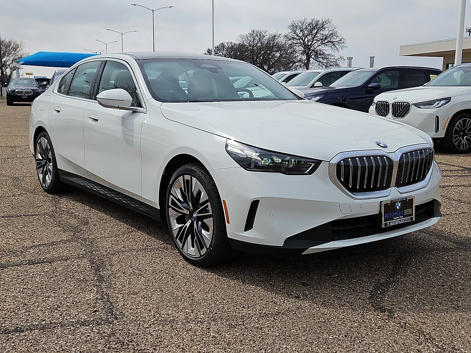 New 2026 Alpine White BMW i xDrive All-Wheel Drive image 4