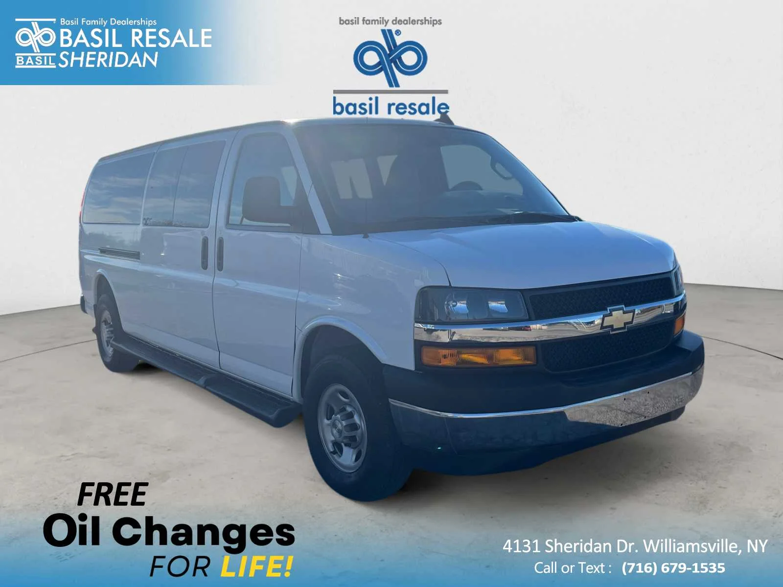 2023 Chevrolet Express 3500 LT Extended's photo