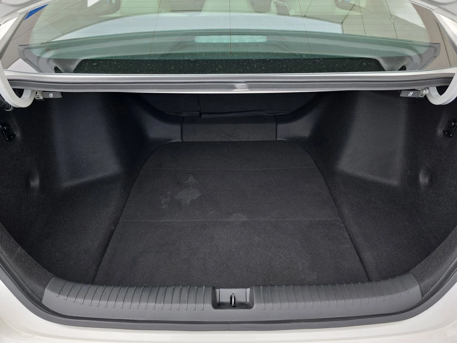 2025 Honda Accord Hybrid EX-L - Photo 12