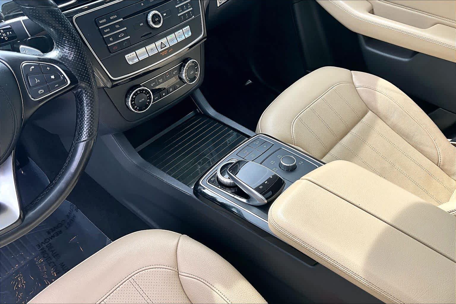 Used 2019 Polar White Mercedes-Benz GLS 450 image 17