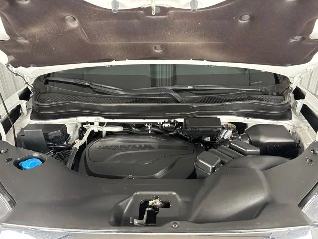 Used 2023 White Honda RTL-E image 31