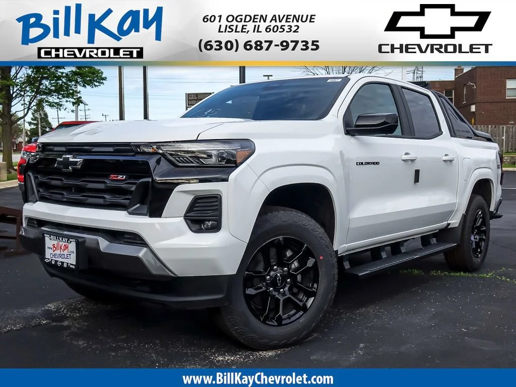 New 2026 Summit White Chevrolet Z71 image 1