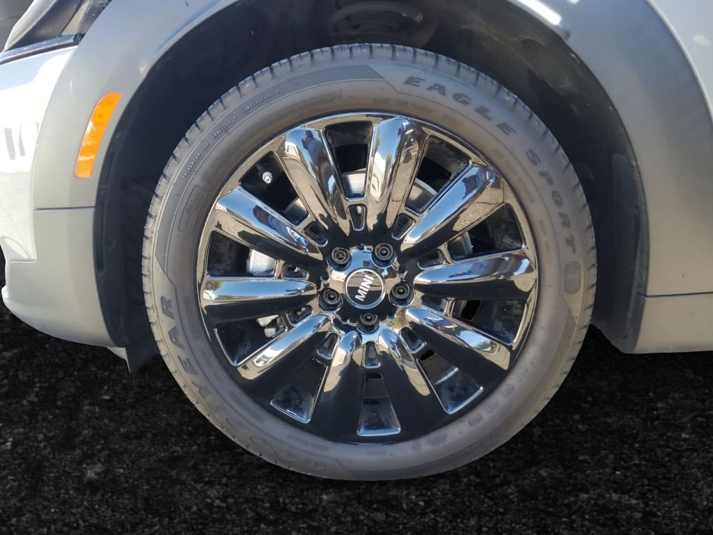 Used 2023 Gray MINI Classic image 27