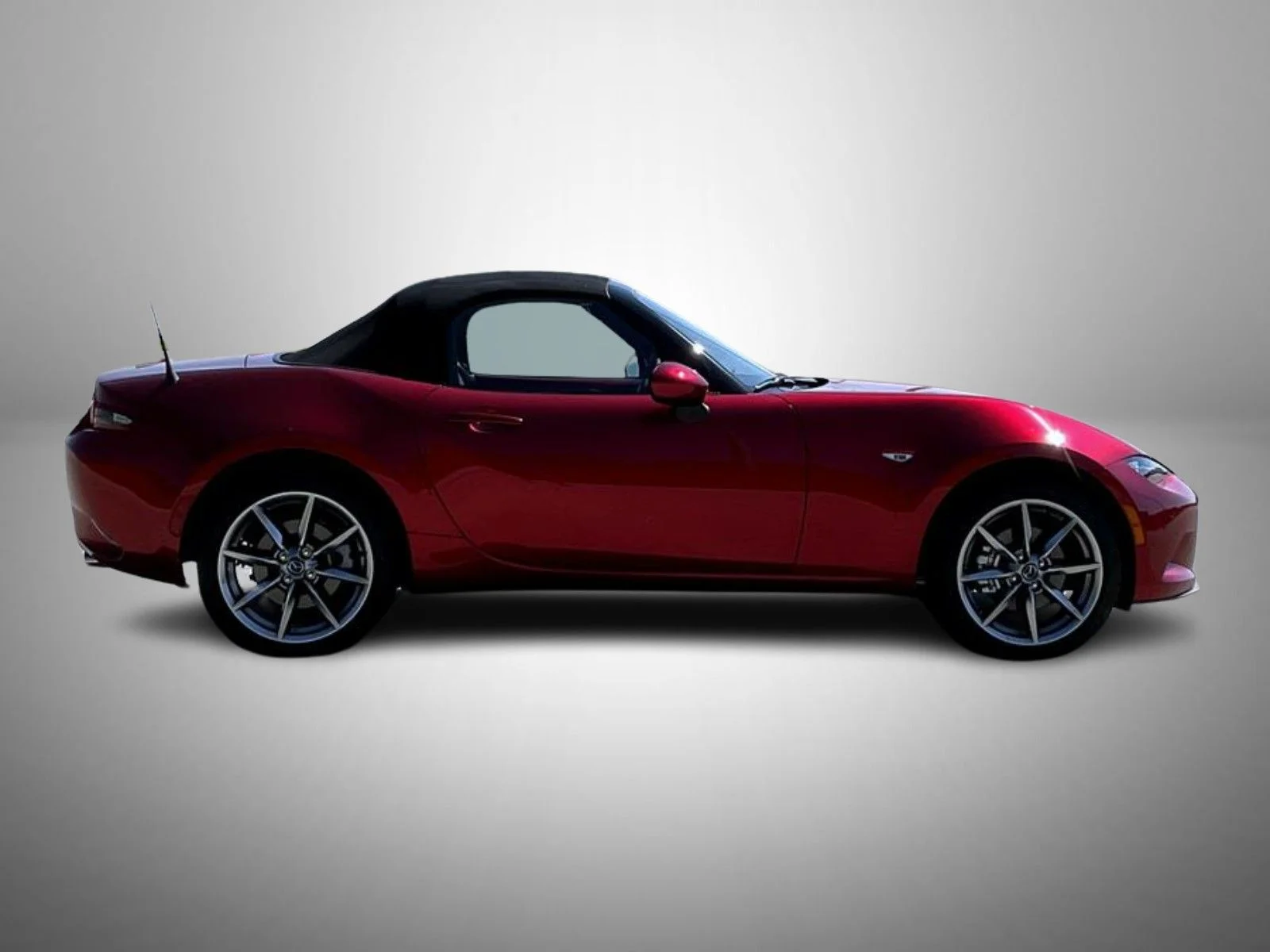 Certified Used 2022 Red Mazda Grand Touring image 4