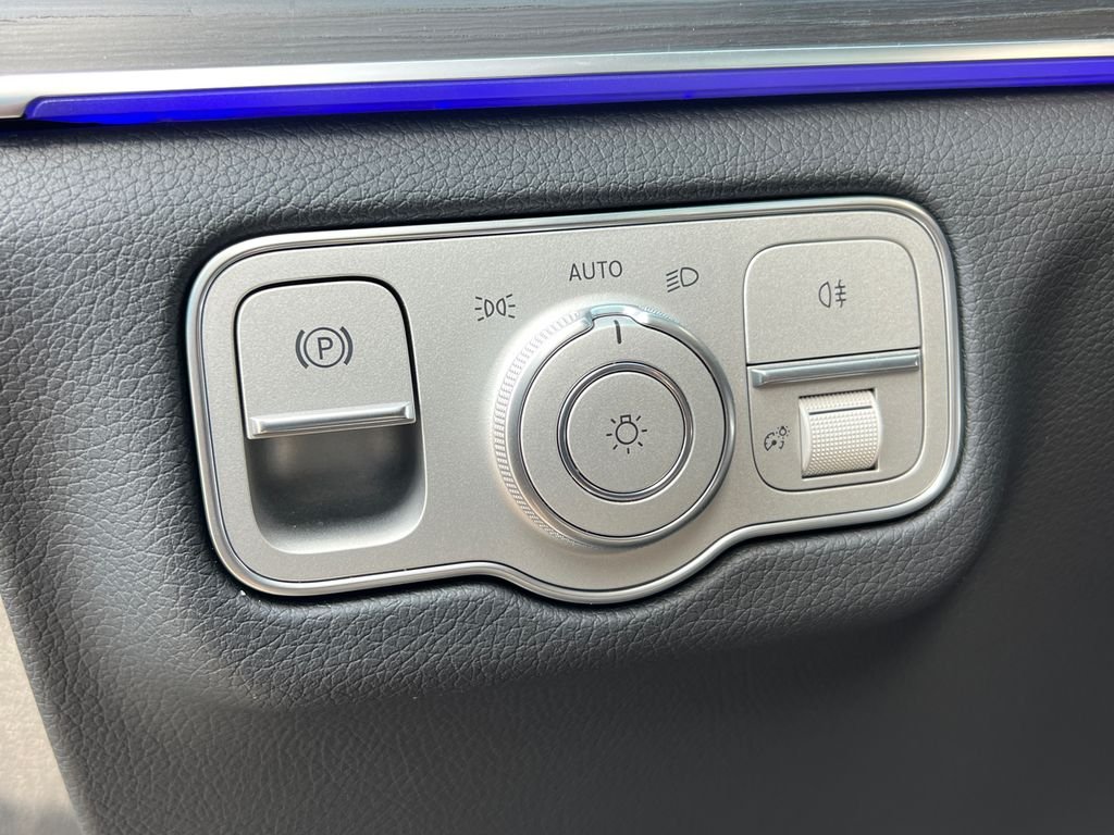 New 2026 MANUFAKTUR Silicon Grey Mercedes-Benz GLE350 image 14