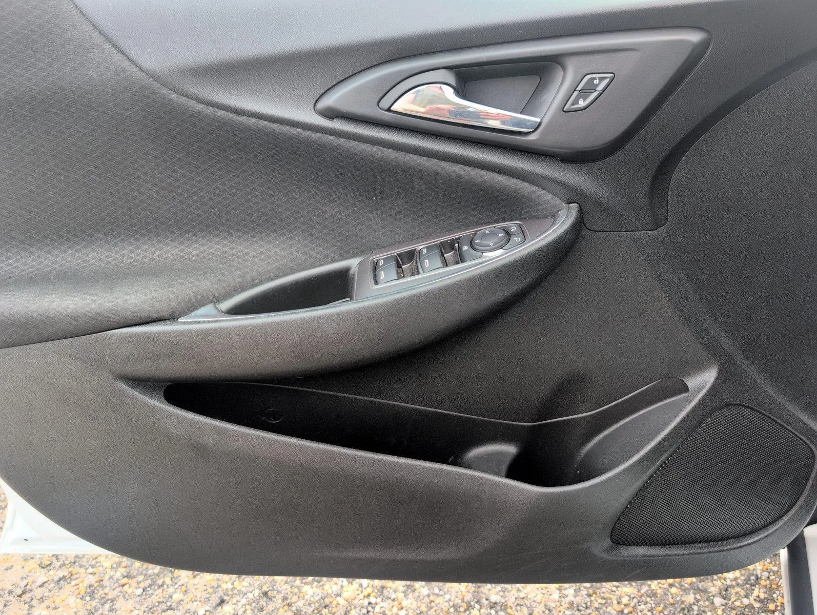 Used 2022 Summit White Chevrolet LT image 19