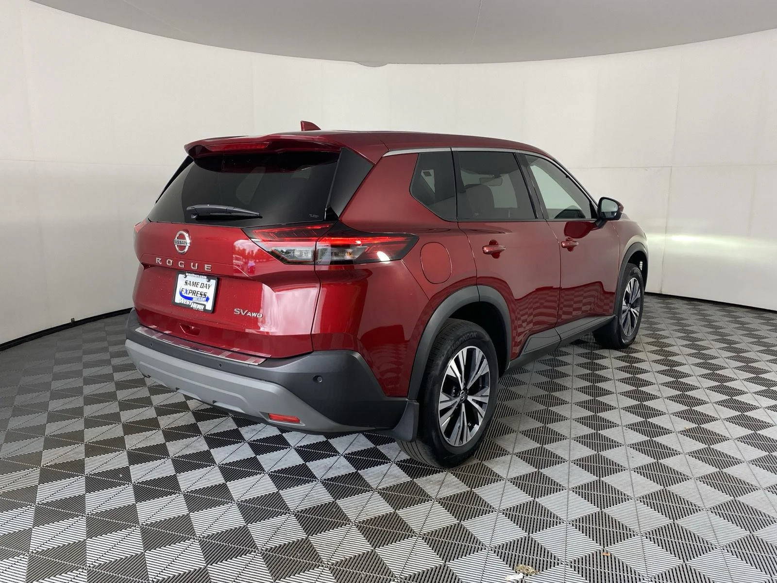 Used 2021 Scarlet Ember Tintcoat Nissan SV image 8