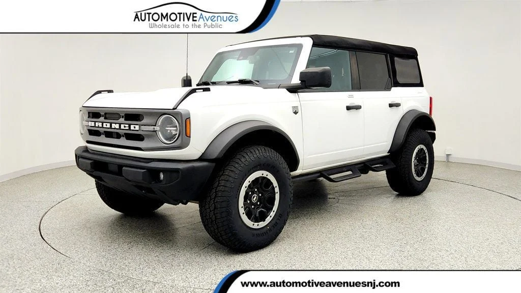 2023 Ford Bronco Big Bend Mid (222A) Adv. 4x4's photo