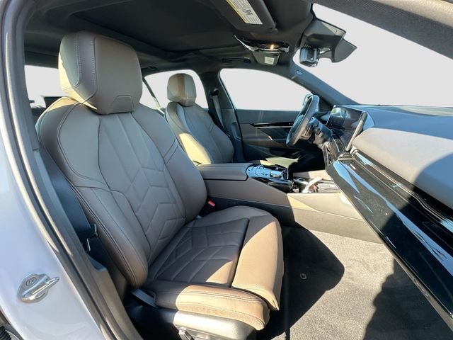 New 2026 White BMW 530i image 23