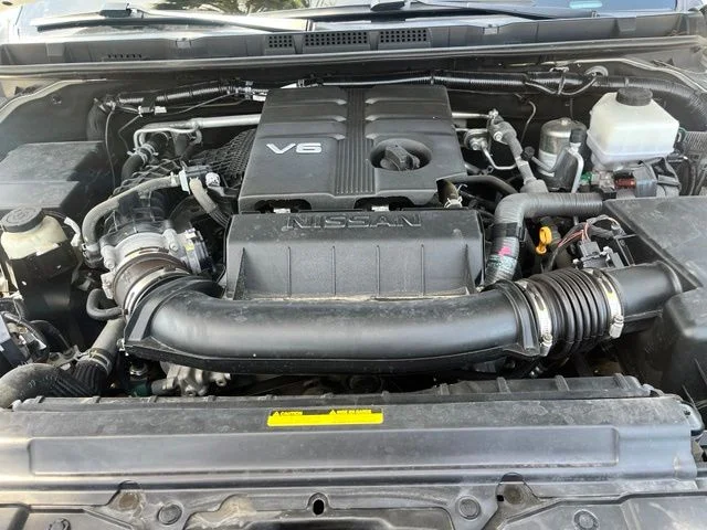 Used 2023 White Nissan PRO-X image 28
