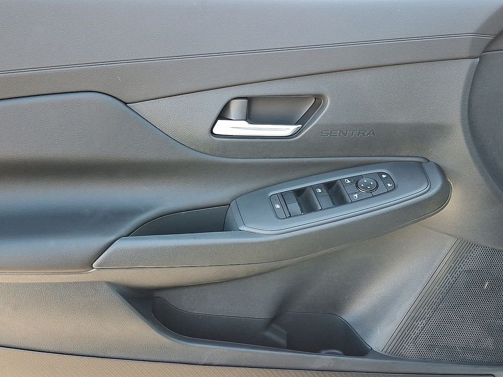 New 2026 Atlantic Gray Metallic Nissan SV image 8