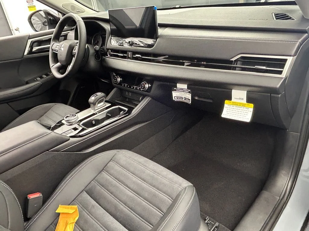 2025 Mitsubishi Outlander Trail Edition - Photo 50