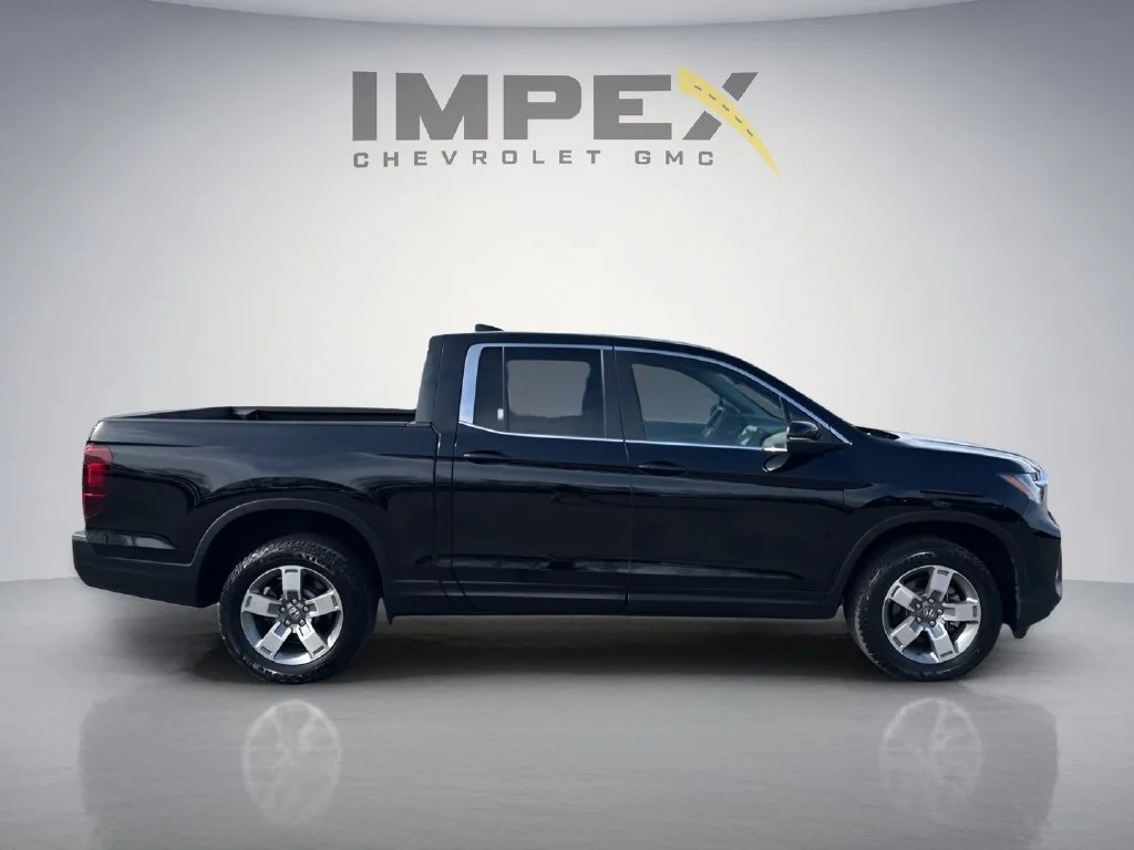 Used 2025 Black Honda RTL image 6