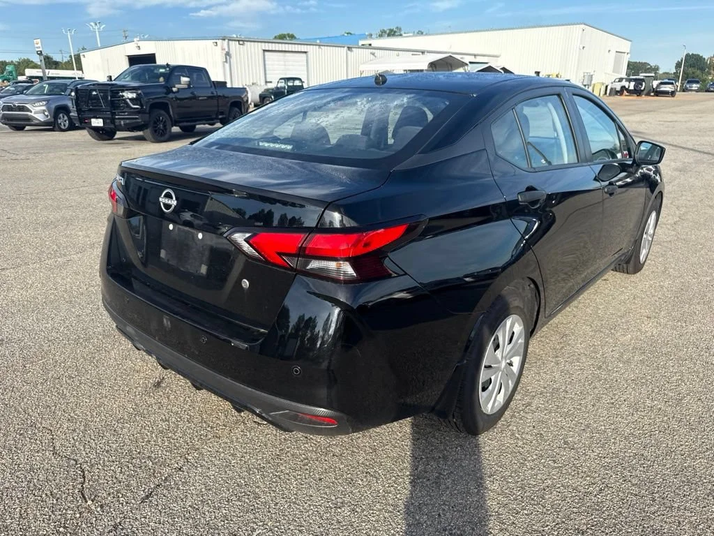 Used 2024 Black Nissan S image 5