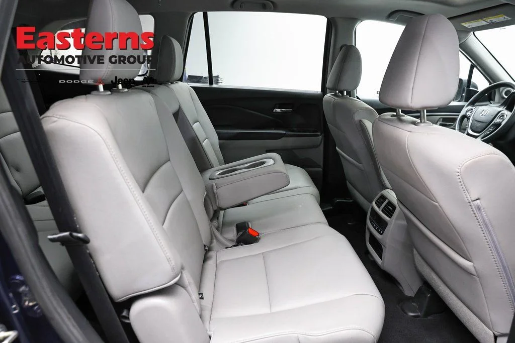 Used 2017 Blue Honda EX-L image 21