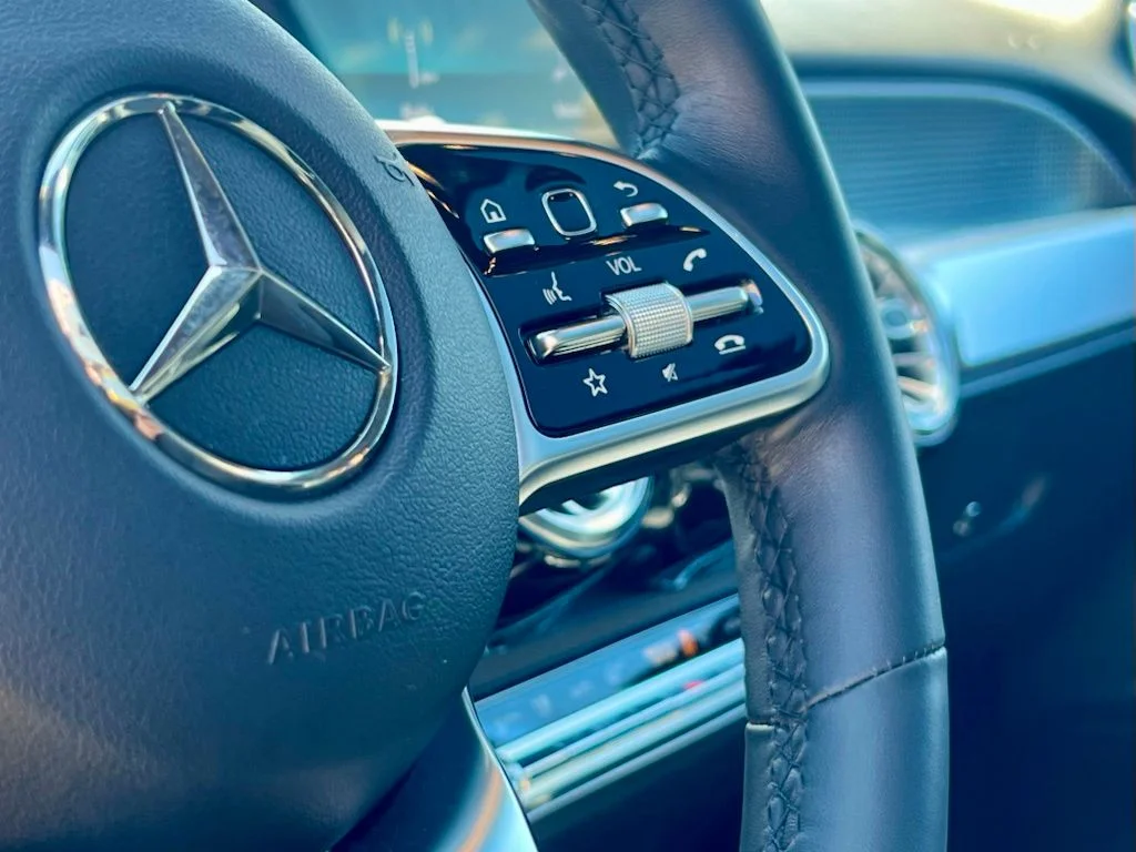 Certified Used 2023  Mercedes-Benz GLB 250 image 22