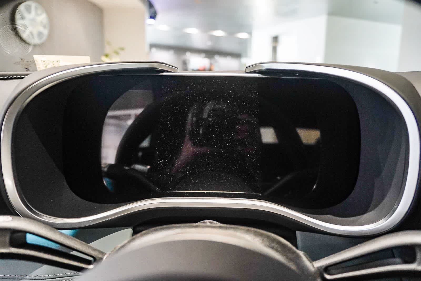Used 2025 MANUFAKTUR Hyper Blue Metallic Mercedes-Benz AMG® SL 43 image 25