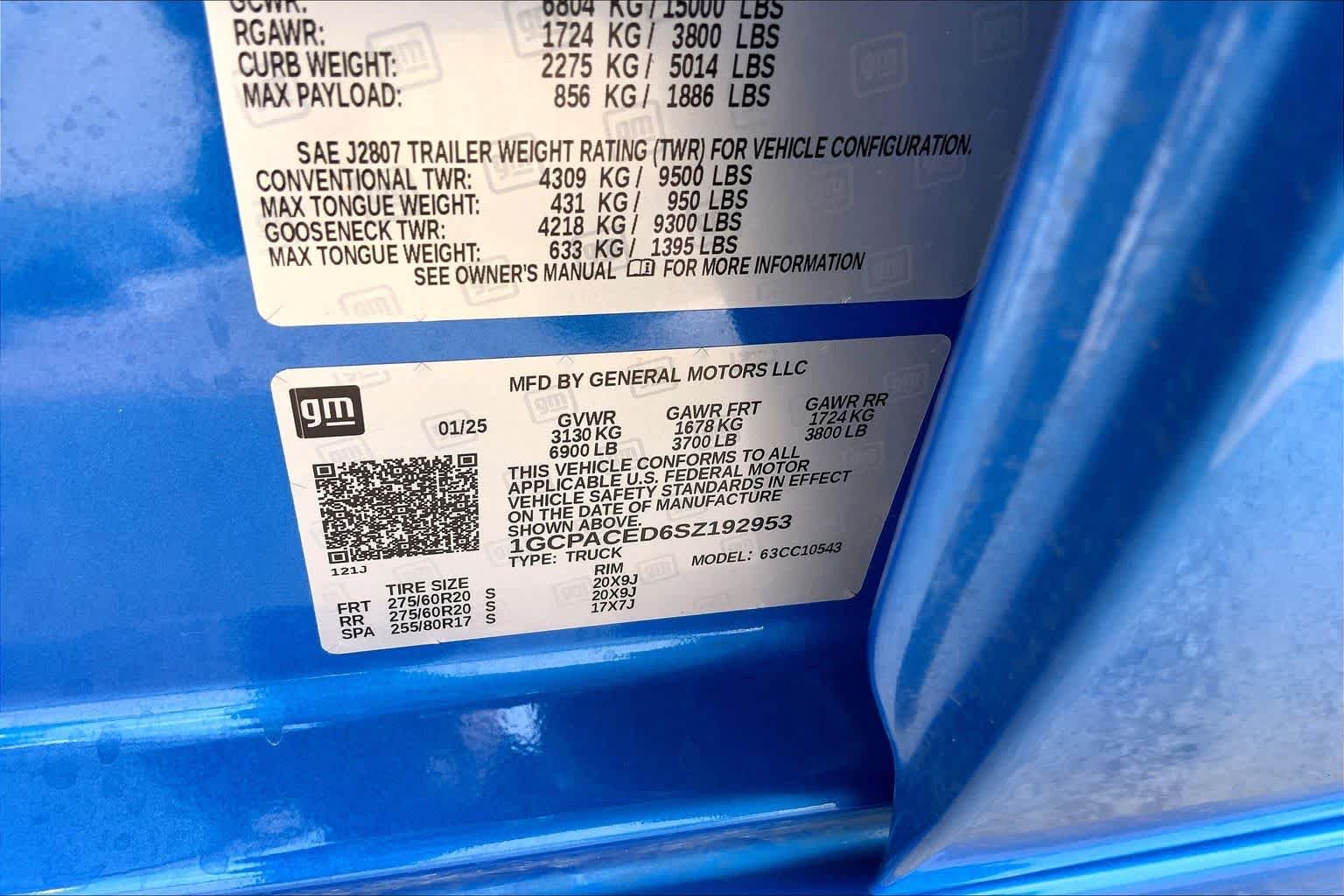 Certified Used 2025 Riptide Blue Metallic Chevrolet LT image 36