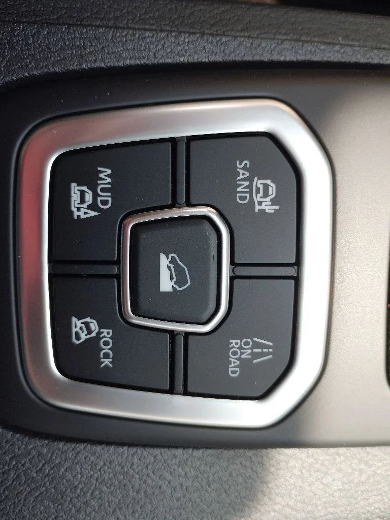 New 2026 Citrus Strike Nissan Crew Cab PRO-4X® R by Roush® image 23